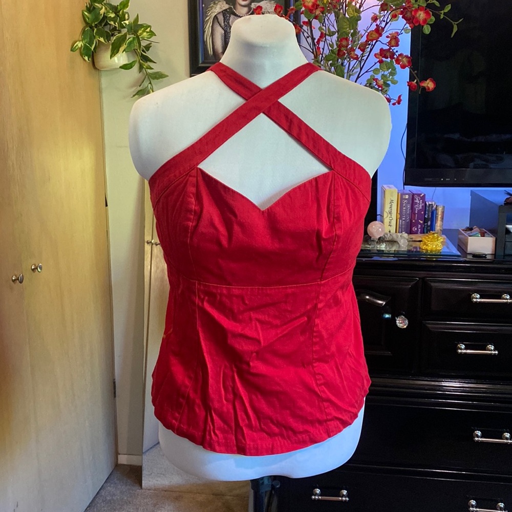 2X Deadly Dames Blouse in red | Pinup Girl Clothing | Vixen by Micheline Pitt